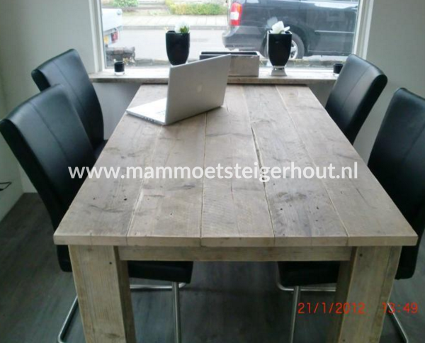 Steigerhout tafel Alta met zwevend blad