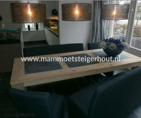 Steigerhout tafel Exclusive Met hardsteen inleg