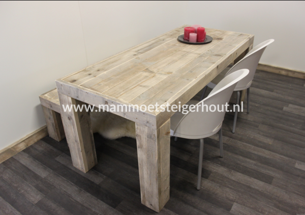 Steigerhout tafel Oslo met omlijsting rondom